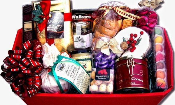 Festive Delights: Unearthing the Perfect Christmas Hampers and Gift Sets
