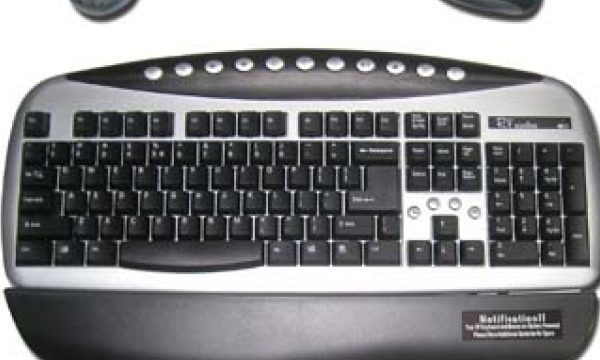 Cutting the Cords: The Advantages of a Wireless Office Keyboard